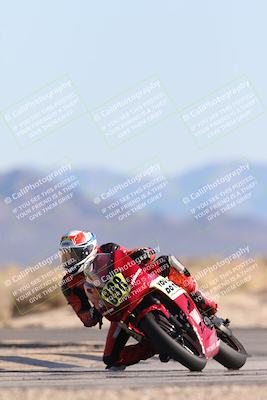 media/Dec-07-2025-CVMA (Sun) [[3e7d2de5dc]]/Race 9-Formula UL Shootout/